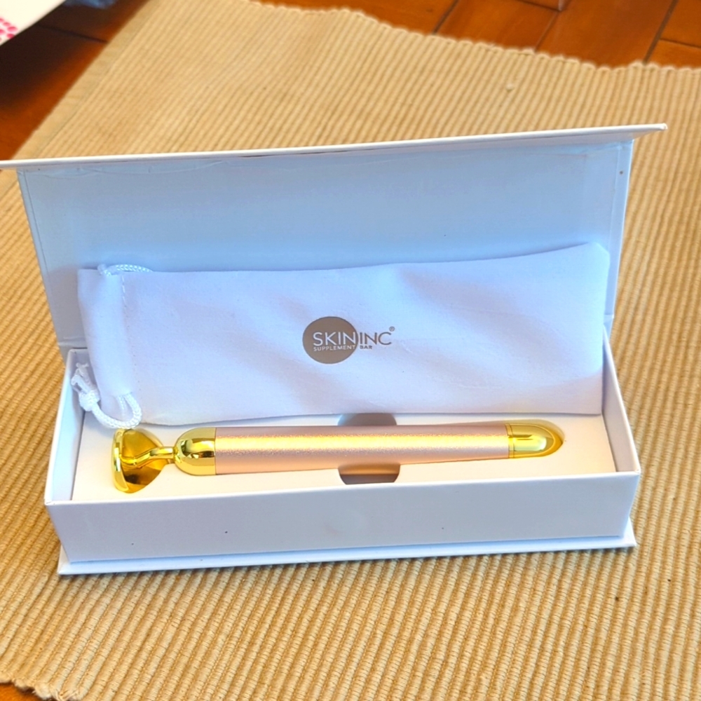 SCULPT LIFT BAR 24K GOLD by SKIN INC - Picture 2 of 3